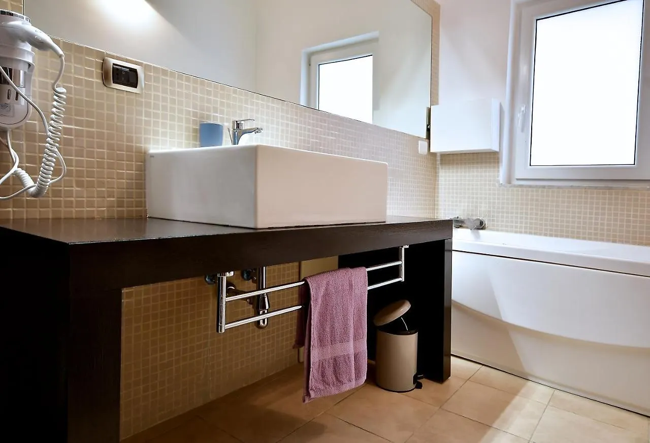 Di Affreschi E Volte Bed & Breakfast Naples Italy