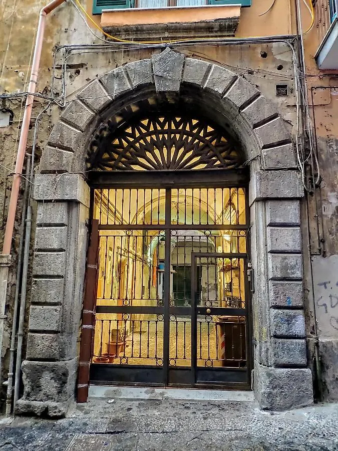 Di Affreschi E Volte Bed & Breakfast Naples Italy