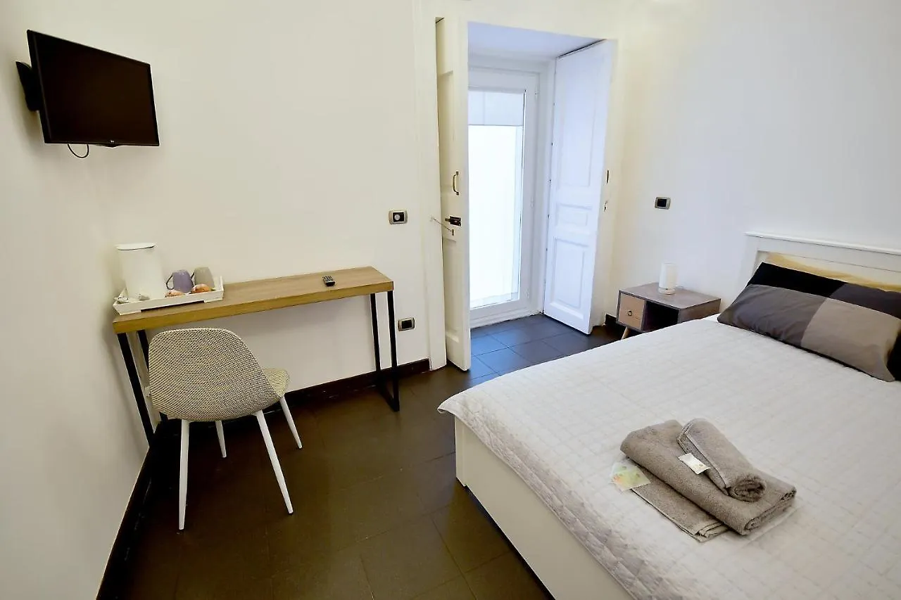 Di Affreschi E Volte Bed & Breakfast Naples